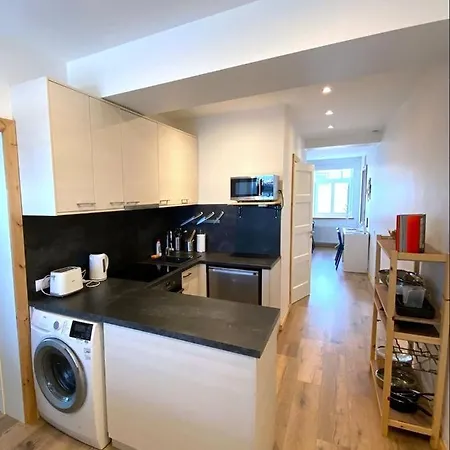 Pine Tree Apartment